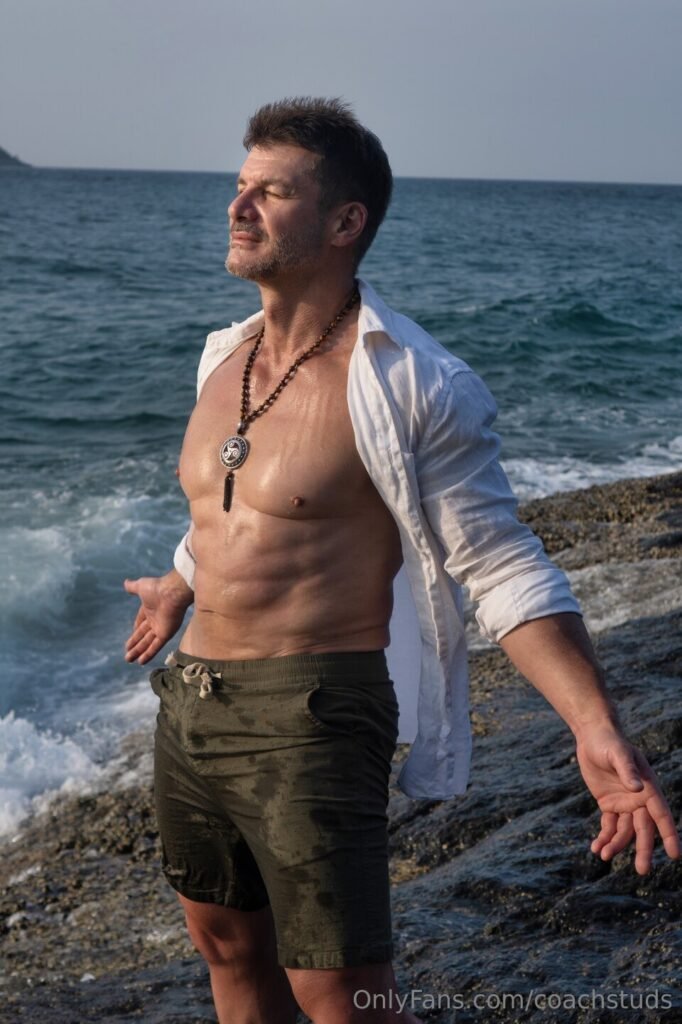 Coach Studs &Amp; @Coachstuds: Thai Island Temptation