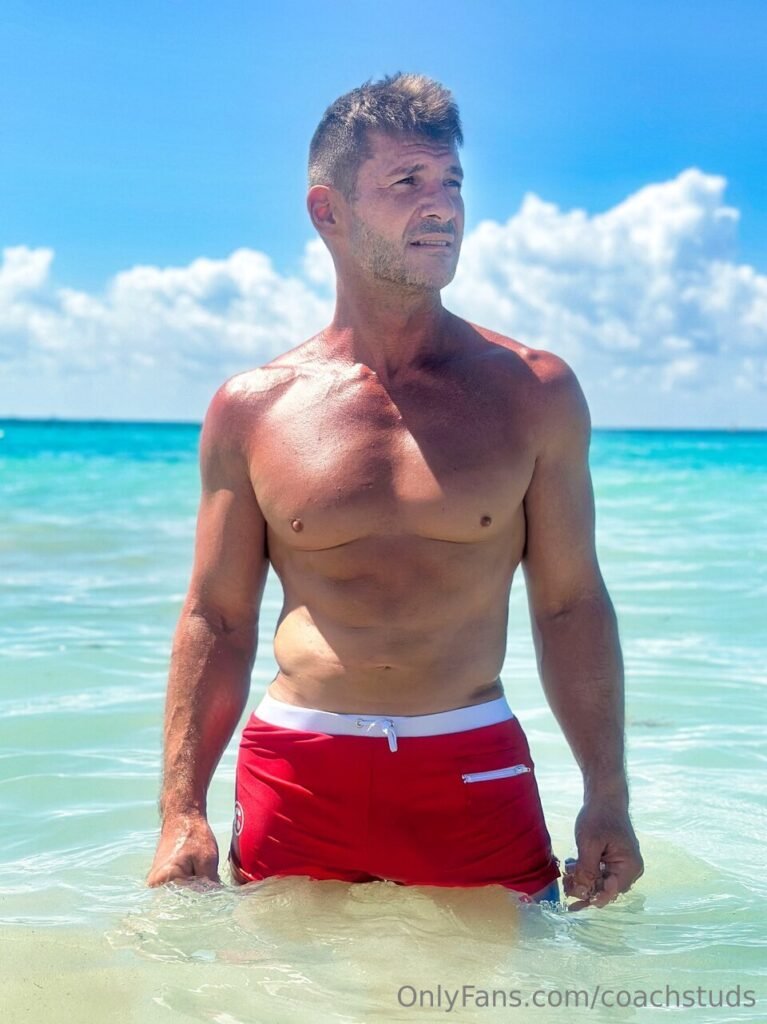 Coach Studs &Amp; @Coachstuds: Intense Gym Prowl